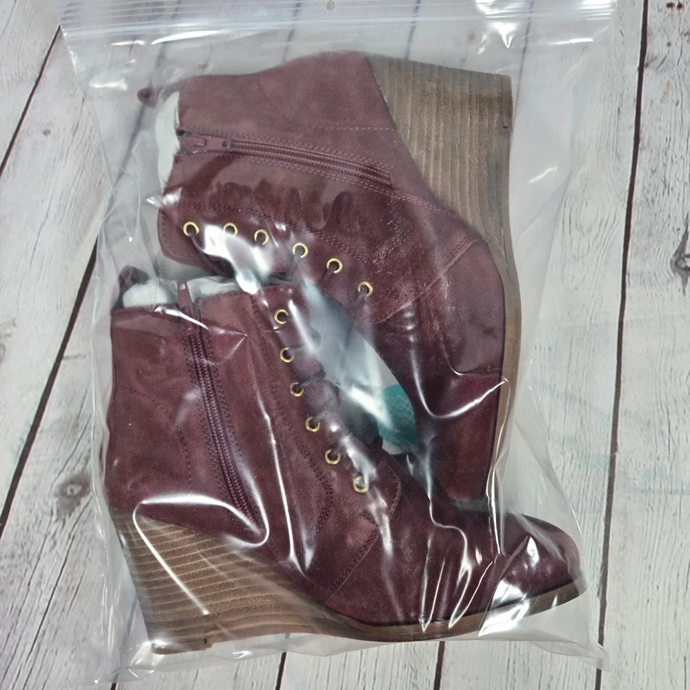 Diba Blake Suede Bootie Burgundy Lace Up Wedge Ankle Boots Women Size 8.5‎